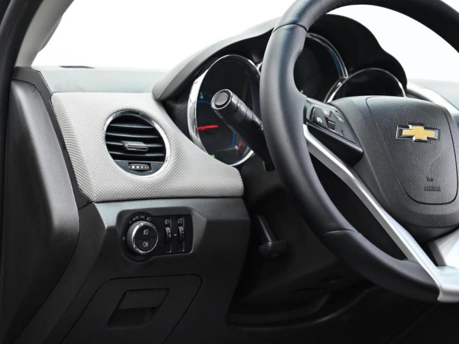 Chevrolet Cruze I Рестайлинг Москва  - изображение 11