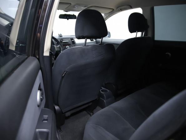 Nissan Tiida I Рестайлинг с пробегом 2010 года, цена 690 000 рублей, 204976 км, седан, Автокод Объявления