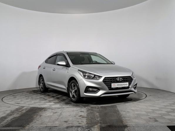 Hyundai Solaris II с пробегом 2017 года, цена 1 200 000 рублей, 102635 км, седан, Автокод Объявления