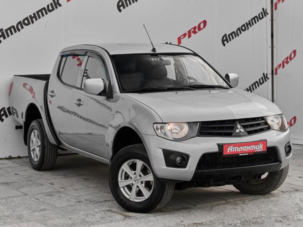 Mitsubishi L200 IV с пробегом 2013 года, цена 1 390 000 рублей, 215814 км, пикап, Автокод Объявления