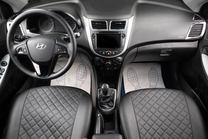 Hyundai Solaris I Рестайлинг с пробегом 2016 года, цена 749 000 рублей, 175000 км, седан, Автокод Объявления