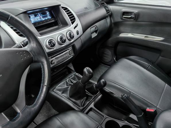 Mitsubishi L200 IV Рестайлинг с пробегом 2013 года, цена 2 050 000 рублей, 189251 км, пикап, Автокод Объявления