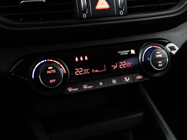 Kia K3 II Рестайлинг с пробегом 2021 года, цена 2 249 777 рублей, 31917 км, седан, Автокод Объявления