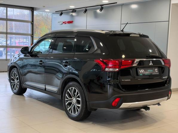 Mitsubishi Outlander III Рестайлинг с пробегом 2015 года, цена 1 570 000 рублей, 287116 км, внедорожник, Автокод Объявления