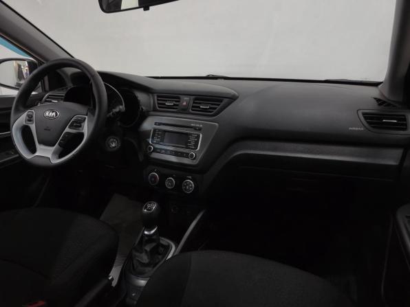 Kia Rio III Рестайлинг с пробегом 2017 года, цена 1 050 000 рублей, 111048 км, седан, Автокод Объявления