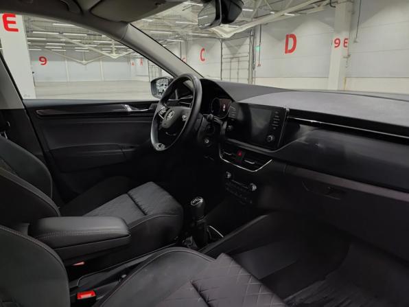 Skoda Rapid II с пробегом 2021 года, цена 1 649 000 рублей, 57301 км, лифтбек, Автокод Объявления