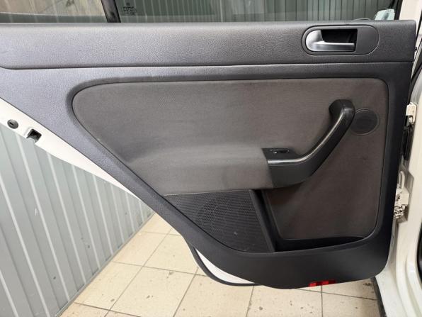 Volkswagen Golf Plus II с пробегом 2012 года, цена 859 000 рублей, 176553 км, хэтчбек, Автокод Объявления
