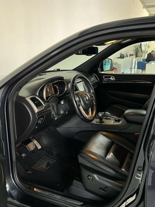 Jeep Grand Cherokee IV (WK2) Рестайлинг Кострома  - изображение 9