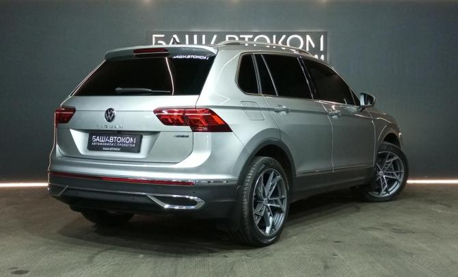 Volkswagen Tiguan II Рестайлинг с пробегом 2021 года, цена 2 800 000 рублей, 151222 км, внедорожник, Автокод Объявления