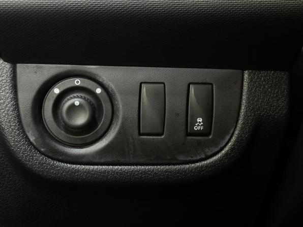 Renault Sandero II Рестайлинг с пробегом 2018 года, цена 1 240 000 рублей, 89718 км, хэтчбек, Автокод Объявления