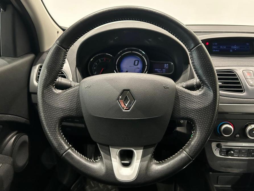 Renault Fluence I Рестайлинг Санкт-Петербург  - изображение 17