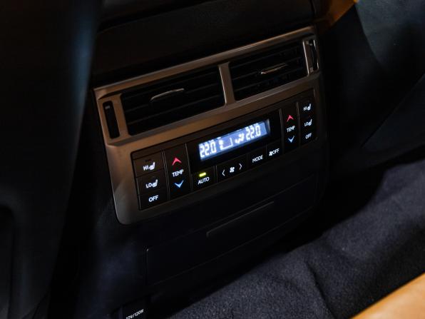 Lexus LX III с пробегом 2012 года, цена 4 099 000 рублей, 124401 км, внедорожник, Автокод Объявления