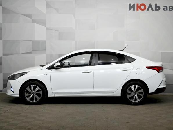 Hyundai Solaris II Рестайлинг с пробегом 2021 года, цена 1 490 000 рублей, 62595 км, седан, Автокод Объявления