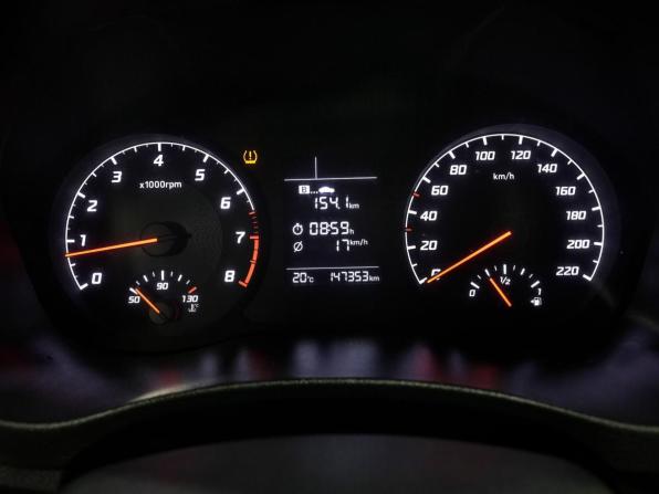Hyundai Solaris II Рестайлинг с пробегом 2021 года, цена 1 354 000 рублей, 146000 км, седан, Автокод Объявления
