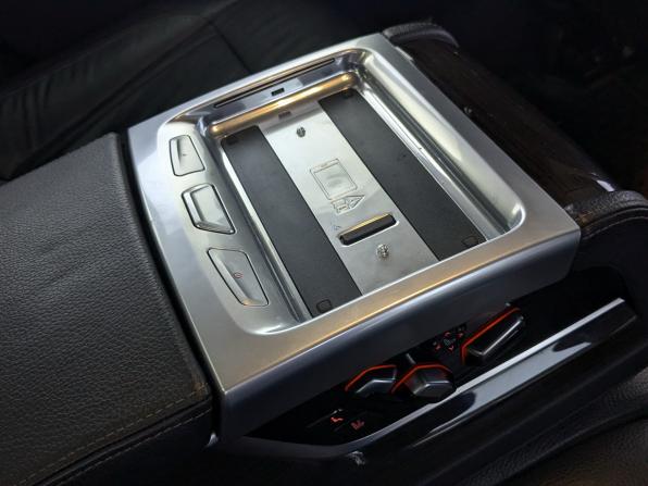 BMW 7 серии VI (G11/G12) с пробегом 2016 года, цена 2 950 000 рублей, 179329 км, седан, Автокод Объявления