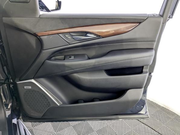Cadillac Escalade IV с пробегом 2019 года, цена 4 755 000 рублей, 85142 км, внедорожник, Автокод Объявления