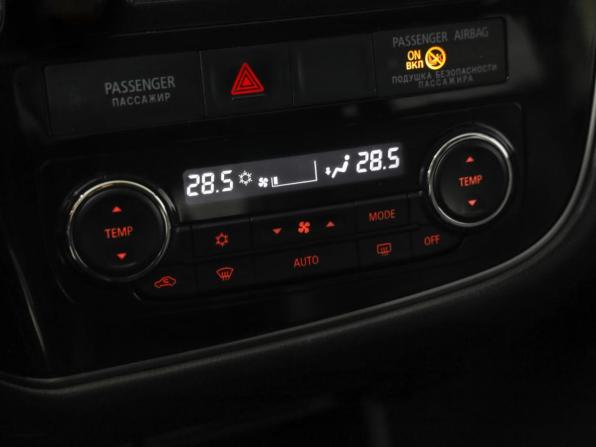 Mitsubishi Outlander III Рестайлинг 2 с пробегом 2016 года, цена 1 749 000 рублей, 194023 км, внедорожник, Автокод Объявления