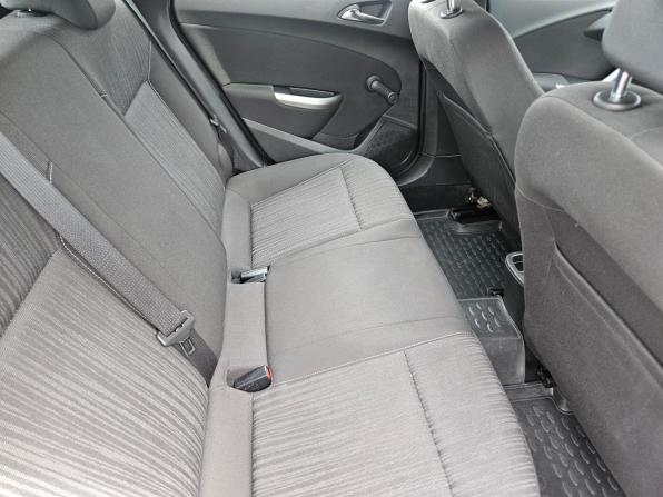 Opel Astra J с пробегом 2011 года, цена 679 000 рублей, 142174 км, хэтчбек, Автокод Объявления