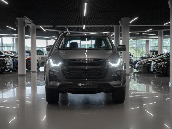 Isuzu D-Max III с пробегом 2025 года, цена 4 900 000 рублей, 30 км, пикап, Автокод Объявления