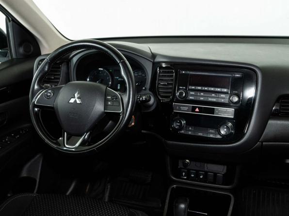 Mitsubishi Outlander III Рестайлинг 3 с пробегом 2019 года, цена 2 266 000 рублей, 129000 км, внедорожник, Автокод Объявления