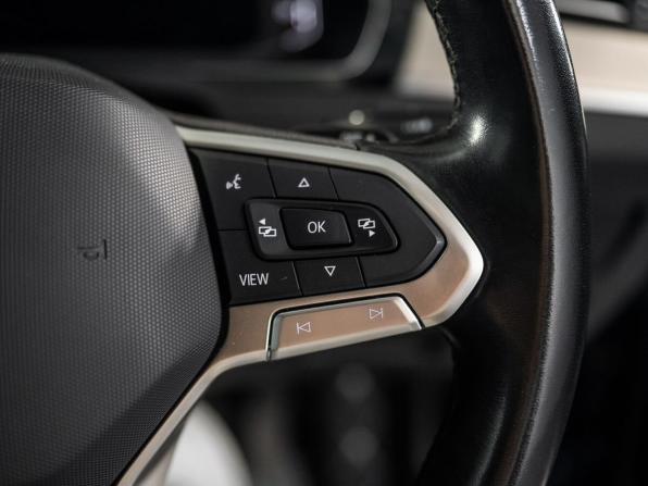 Volkswagen Passat B8 Рестайлинг с пробегом 2021 года, цена 2 400 000 рублей, 52607 км, седан, Автокод Объявления