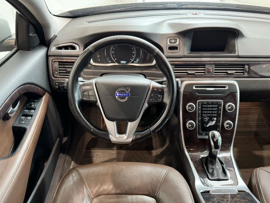 Volvo XC70 II Рестайлинг Санкт-Петербург  - изображение 17