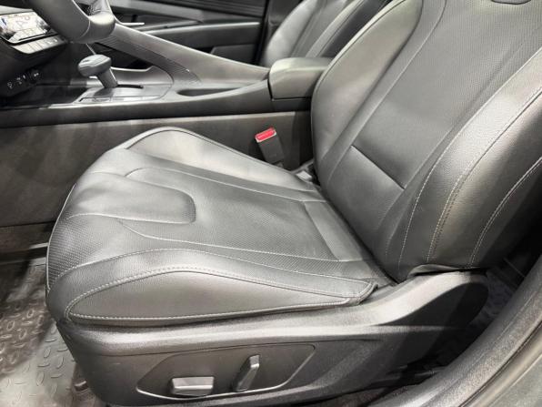 Hyundai Elantra VII (CN7) Рестайлинг с пробегом 2023 года, цена 1 999 000 рублей, 47010 км, седан, Автокод Объявления