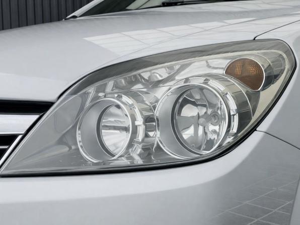 Opel Astra H Рестайлинг с пробегом 2011 года, цена 447 000 рублей, 217063 км, универсал, Автокод Объявления
