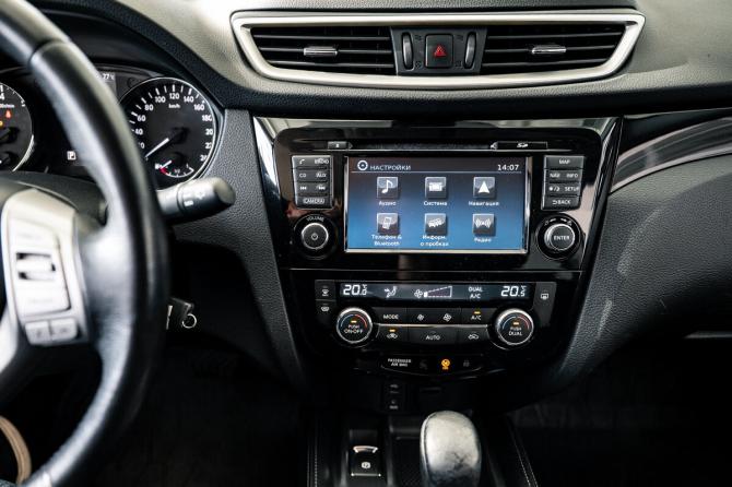 Nissan Qashqai II с пробегом 2018 года, цена 1 580 000 рублей, 101290 км, внедорожник, Автокод Объявления