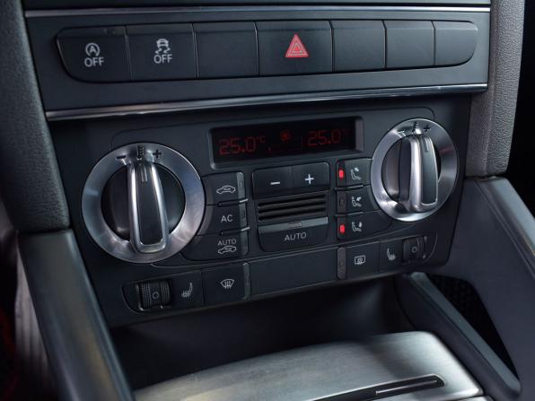 Audi A3 II (8P) Рестайлинг 2 с пробегом 2011 года, цена 879 995 рублей, 241296 км, хэтчбек, Автокод Объявления