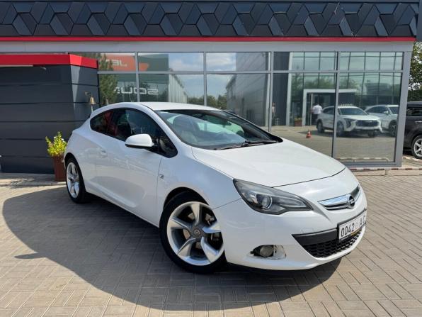 Opel Astra J Рестайлинг с пробегом 2012 года, цена 699 900 рублей, 282600 км, хэтчбек, Автокод Объявления