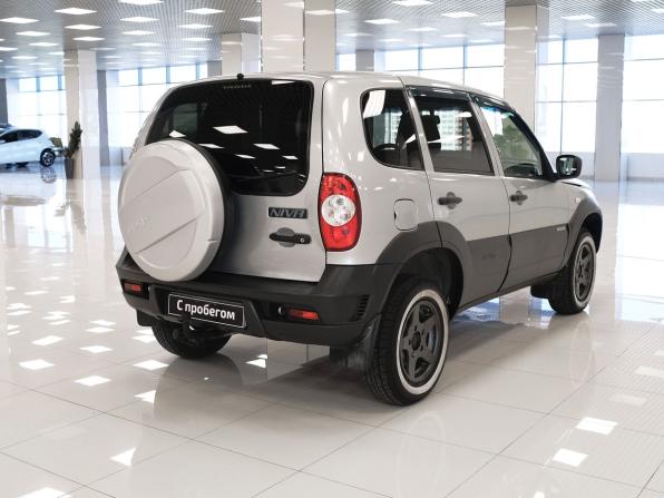 Chevrolet Niva I Рестайлинг с пробегом 2018 года, цена 643 000 рублей, 110773 км, внедорожник, Автокод Объявления