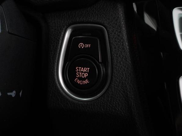 BMW 3 серии VI (F3x) Рестайлинг с пробегом 2018 года, цена 3 392 000 рублей, 125788 км, седан, Автокод Объявления
