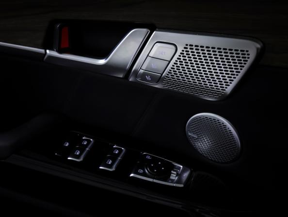 Kia Mohave I Рестайлинг 2 с пробегом 2022 года, цена 4 990 000 рублей, 78164 км, внедорожник, Автокод Объявления