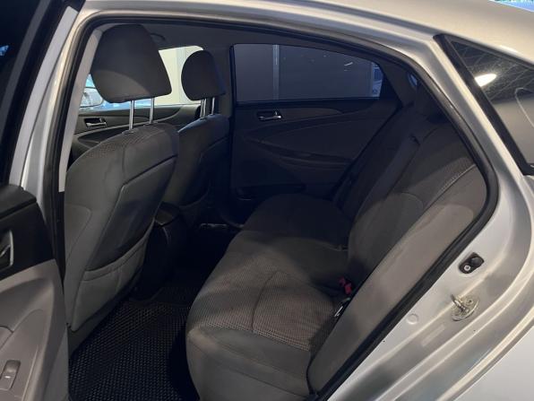 Hyundai Sonata VI (YF) с пробегом 2010 года, цена 1 150 000 рублей, 262012 км, седан, Автокод Объявления