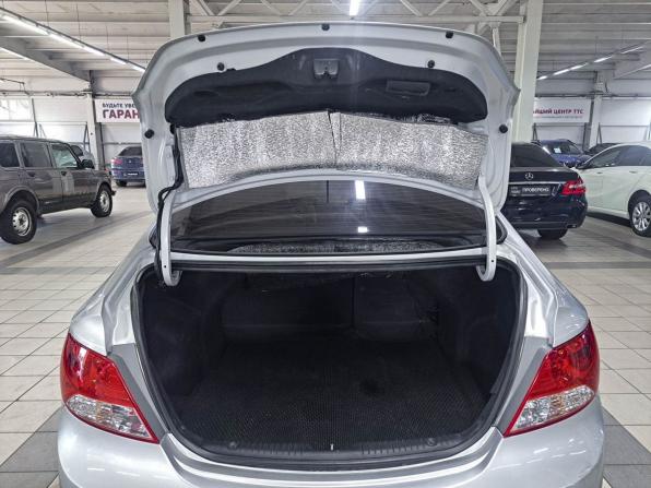 Hyundai Solaris I с пробегом 2013 года, цена 690 000 рублей, 222834 км, седан, Автокод Объявления