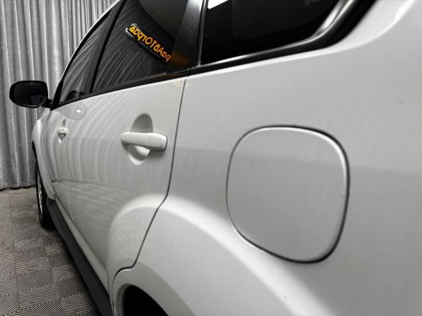 Mitsubishi Outlander II Рестайлинг с пробегом 2011 года, цена 1 250 000 рублей, 263114 км, внедорожник, Автокод Объявления