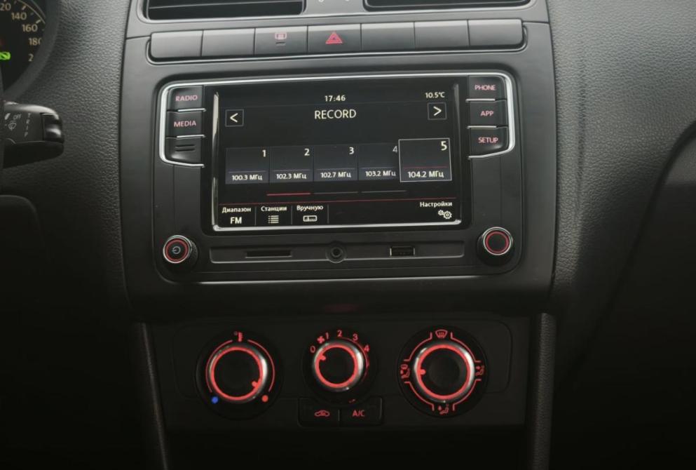 Volkswagen Polo V Рестайлинг Сыктывкар  - изображение 18