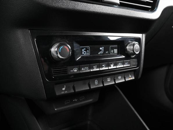 Skoda Rapid II с пробегом 2021 года, цена 1 199 000 рублей, 212602 км, лифтбек, Автокод Объявления
