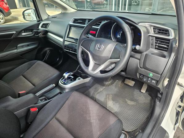 Honda Fit III с пробегом 2015 года, цена 853 000 рублей, 229000 км, хэтчбек, Автокод Объявления