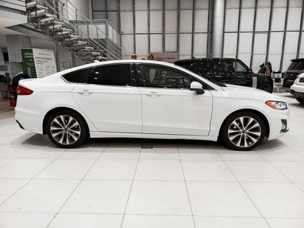 Ford Fusion (North America) II Рестайлинг с пробегом 2019 года, цена 1 590 000 рублей, 185959 км, седан, Автокод Объявления