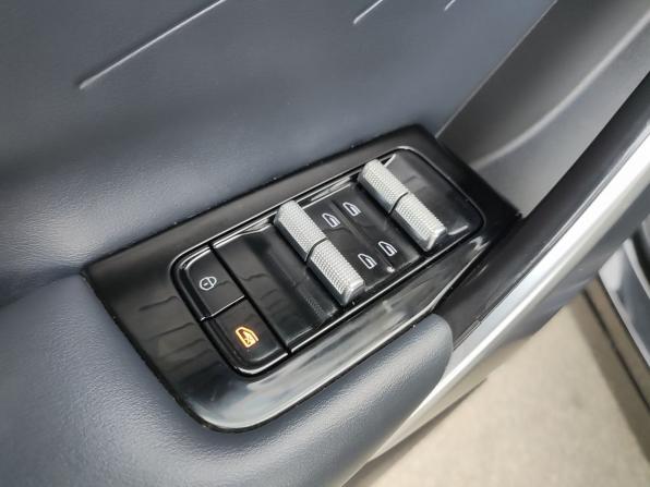 Geely Atlas II с пробегом 2024 года, цена 3 013 000 рублей, 30313 км, внедорожник, Автокод Объявления