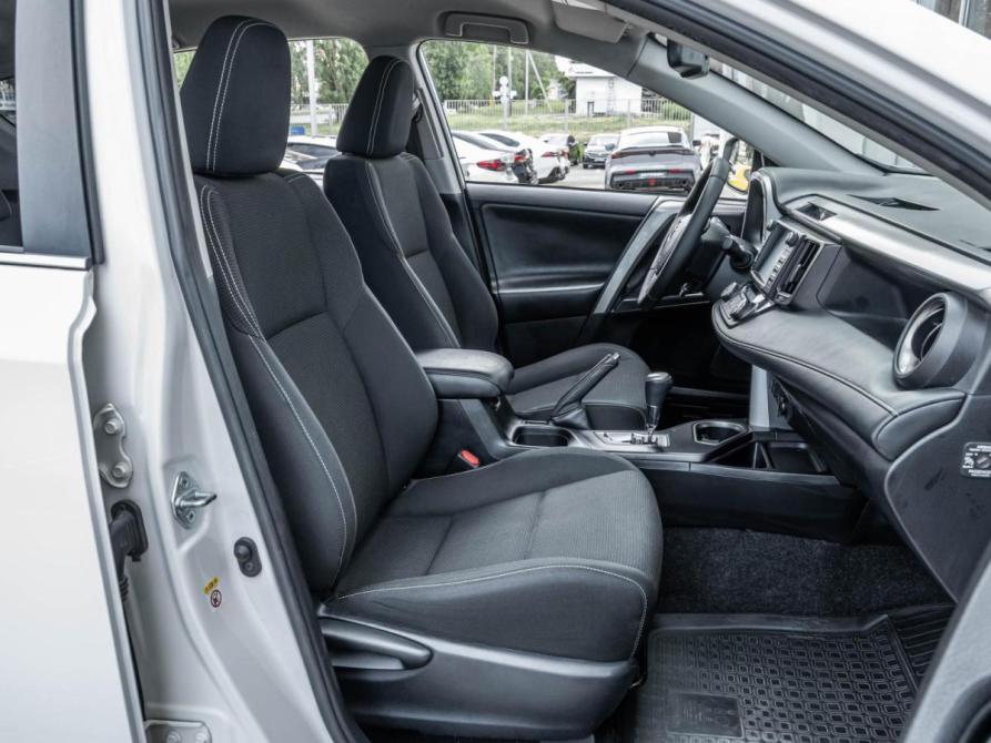 Toyota RAV4 IV (XA40) Рестайлинг Ставрополь  - изображение 8