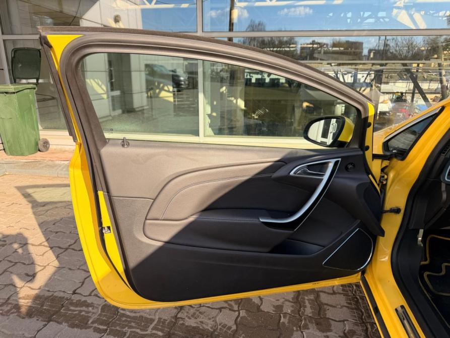 Opel Astra J Рестайлинг Москва  - изображение 20
