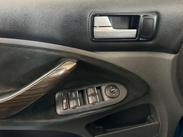Ford C-MAX I Рестайлинг с пробегом 2008 года, цена 510 000 рублей, 277826 км, компактвэн, Автокод Объявления