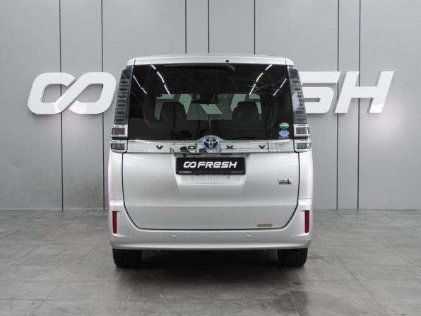 Toyota Voxy III (R80) Рестайлинг с пробегом 2020 года, цена 3 339 000 рублей, 60892 км, минивэн, Автокод Объявления