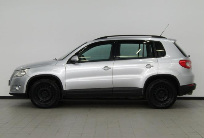 Volkswagen Tiguan I Рестайлинг с пробегом 2011 года, цена 629 000 рублей, 271666 км, внедорожник, Автокод Объявления