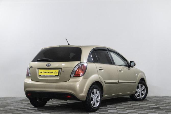 Kia Rio II Рестайлинг с пробегом 2011 года, цена 629 000 рублей, 137229 км, хэтчбек, Автокод Объявления