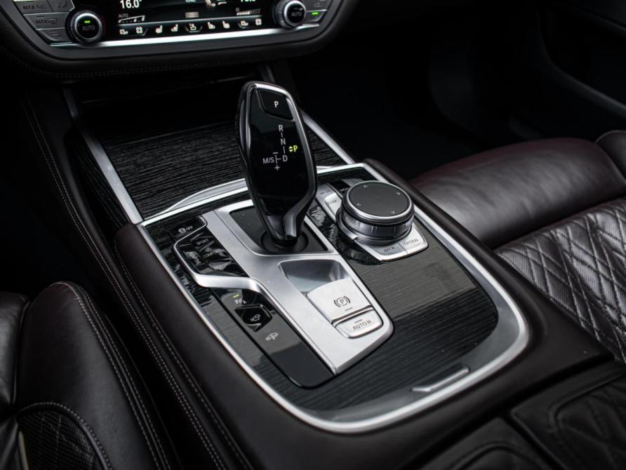 BMW 7 серии VI (G11/G12) Рестайлинг Краснодар  - изображение 16