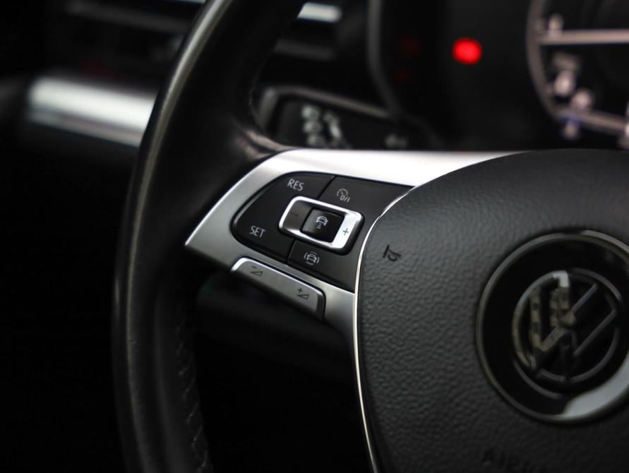 Volkswagen Touareg III Санкт-Петербург  - изображение 15